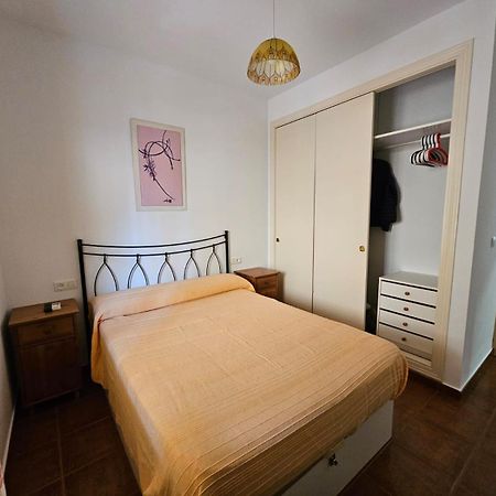 Villa De Ислантила Екстериор снимка