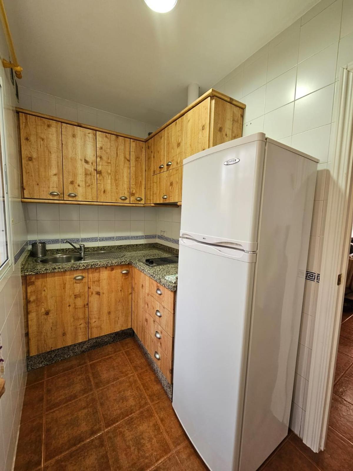 Villa De Ислантила Екстериор снимка